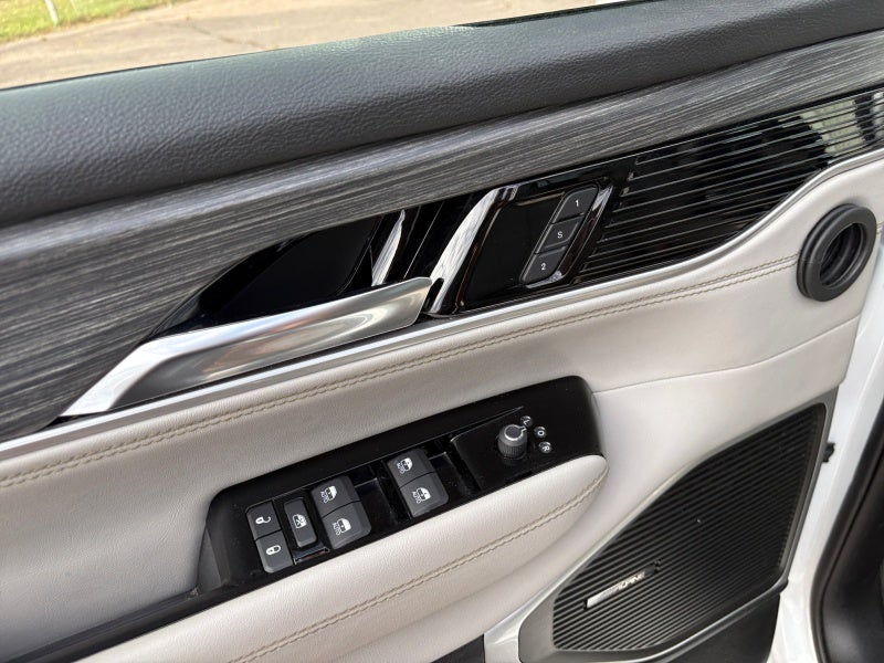 2024 Jeep Wagoneer L Series III