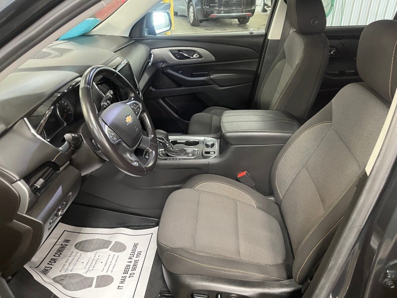 2021 Chevrolet Traverse LT Cloth