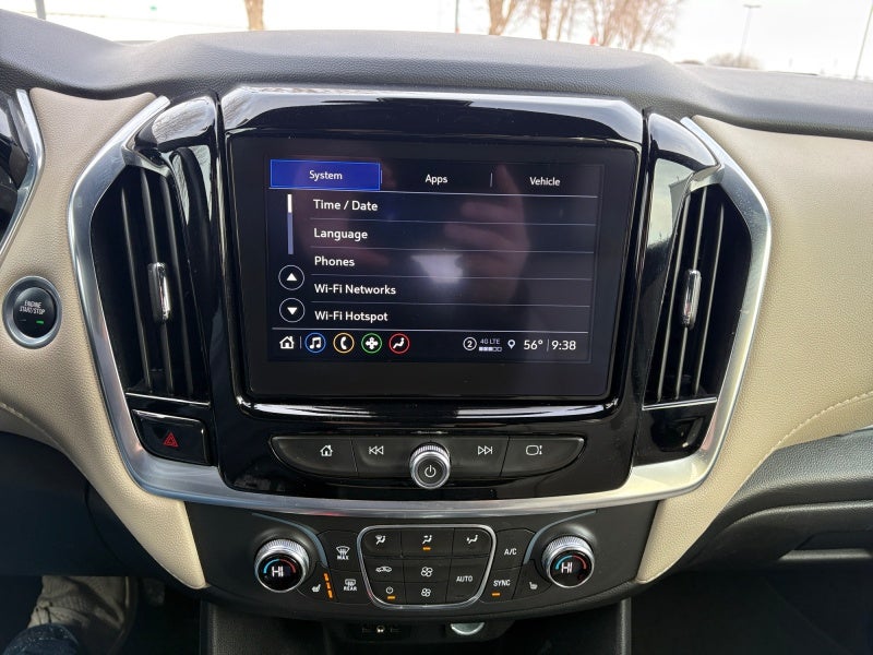 2022 Chevrolet Traverse LT Leather