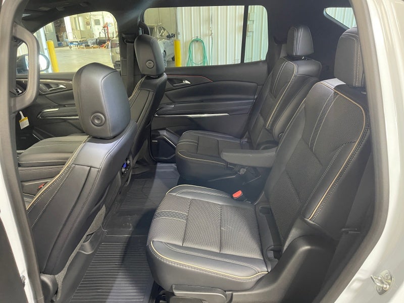 2026 Chevrolet Traverse High Country - Photo 14