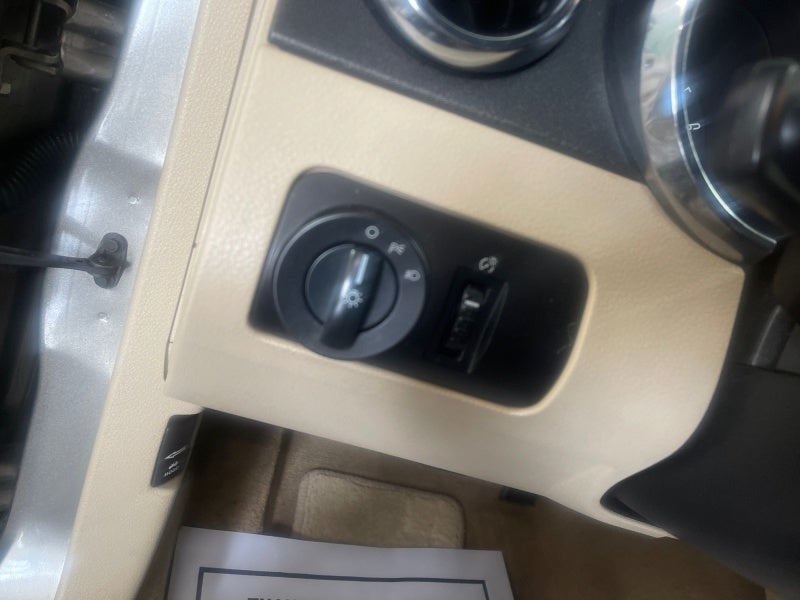 2005 Ford Mustang Deluxe