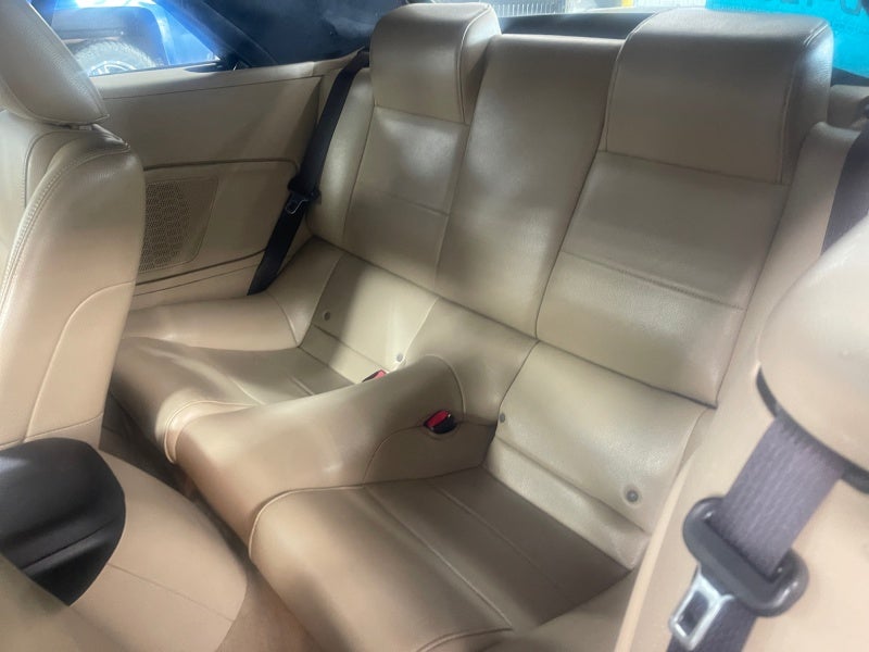 2005 Ford Mustang Deluxe