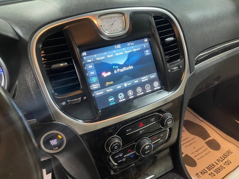 2018 Chrysler 300 Limited