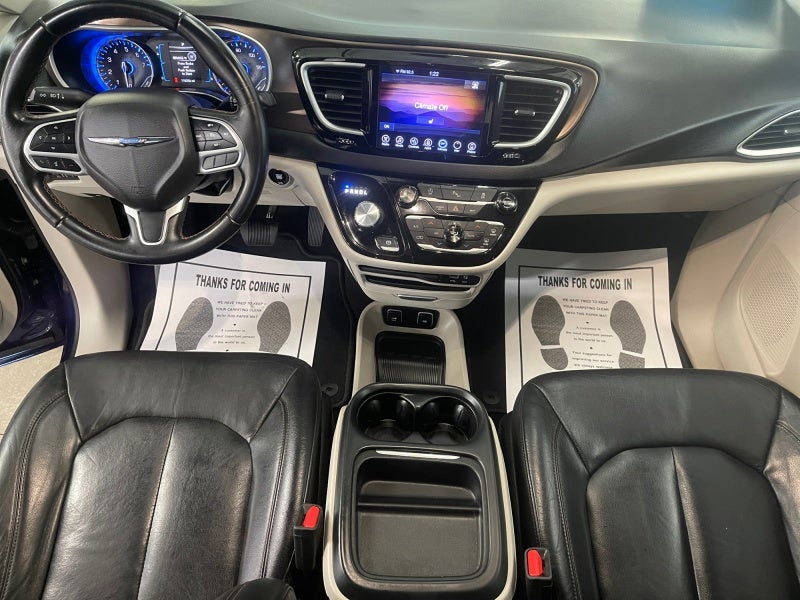 2017 Chrysler Pacifica Touring-L