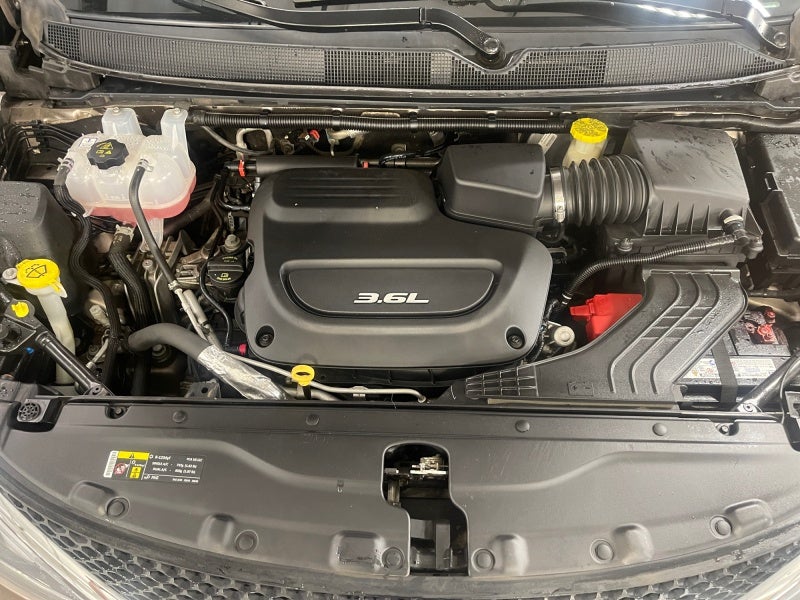 2017 Chrysler Pacifica Touring-L Plus