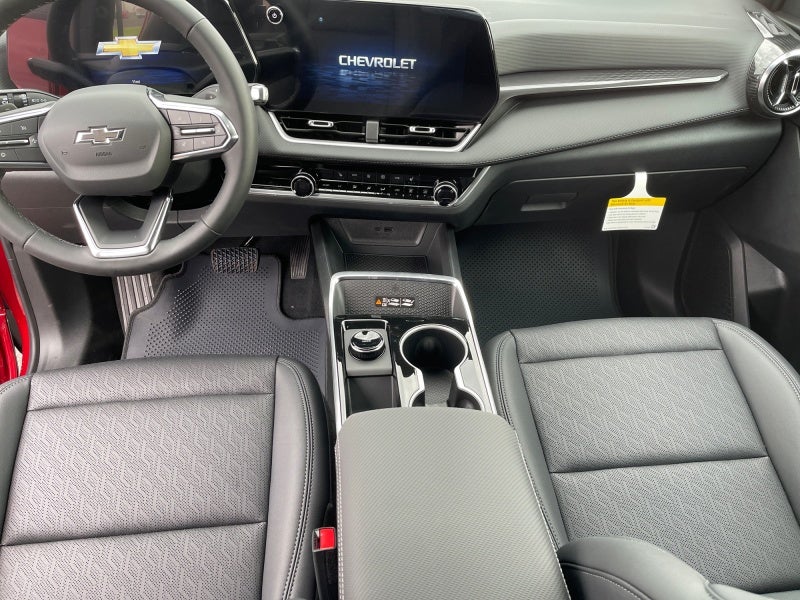 2027 Chevrolet Equinox LT - Photo 13
