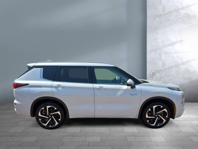 2024 Mitsubishi Outlander Plug-In Hybrid SEL
