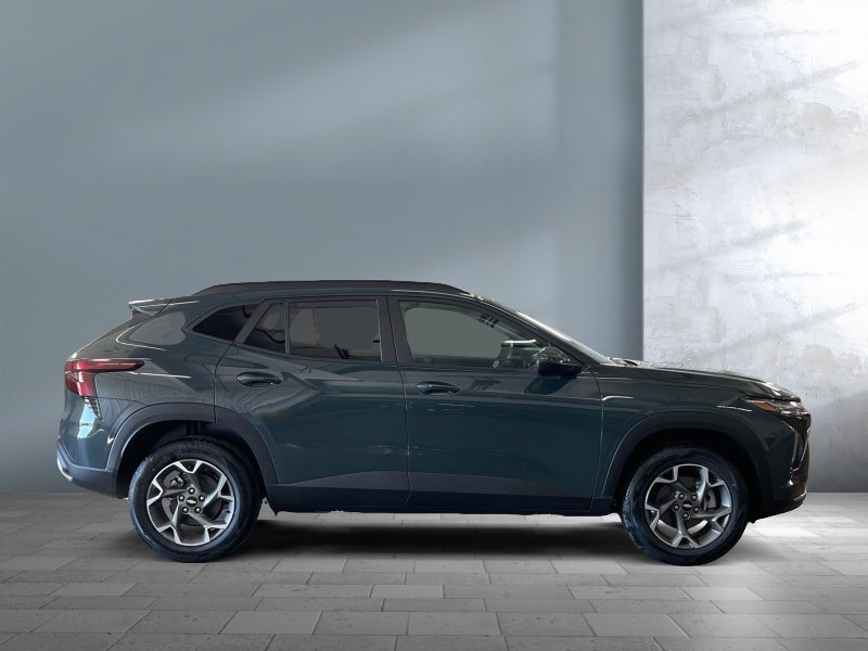 2026 Chevrolet Trax LT - Photo 7